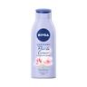 NIVEA Aceite en loción corporal flor de cerezo y aceite de jojoba,  para pieles normales y secas 400 ml