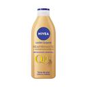 NIVEA Q10 Loción corporal reafirmante y autobronceadora, para tonos de piel claro o medio 400 ml