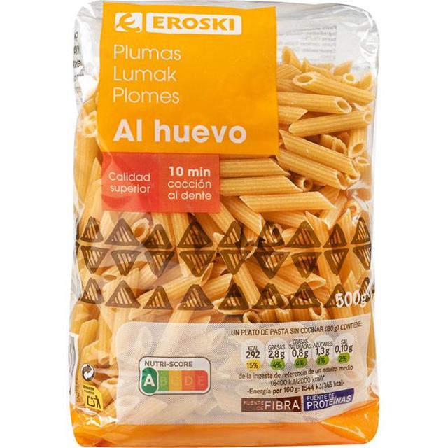 Plumas rayadas al huevo eroski, paquete 500 g